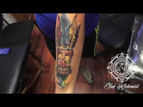Significado del tatuaje de Aku Aku