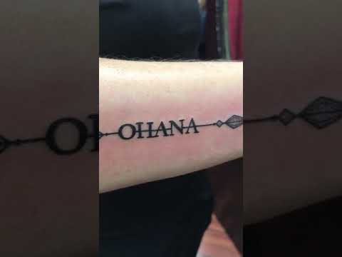 Significado del tatuaje "Ohana significa familia"
